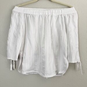 Kut from the Kloth white off the shoulder open back blouse S